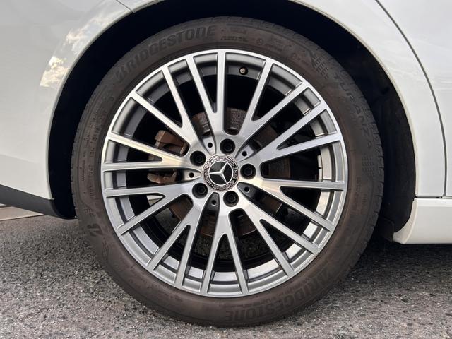 CLAクラス CLA200d AMGレザーエクスクルーシブパッケジ 認定中古車二年保証 レザーエクスクルーシブパッケージ パノラミックスライディングルーフ レーダーセーフティパッケージ アンビエントライト シートヒーター メモリー付パワーシート 本革シート 1オーナー(13枚目)