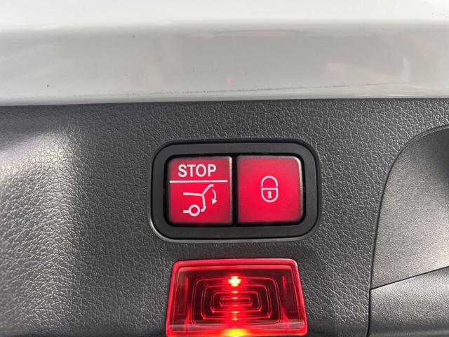 CLAクラス CLA200d AMGレザーエクスクルーシブパッケジ 認定中古車二年保証 レザーエクスクルーシブパッケージ パノラミックスライディングルーフ レーダーセーフティパッケージ アンビエントライト シートヒーター メモリー付パワーシート 本革シート 1オーナー(31枚目)