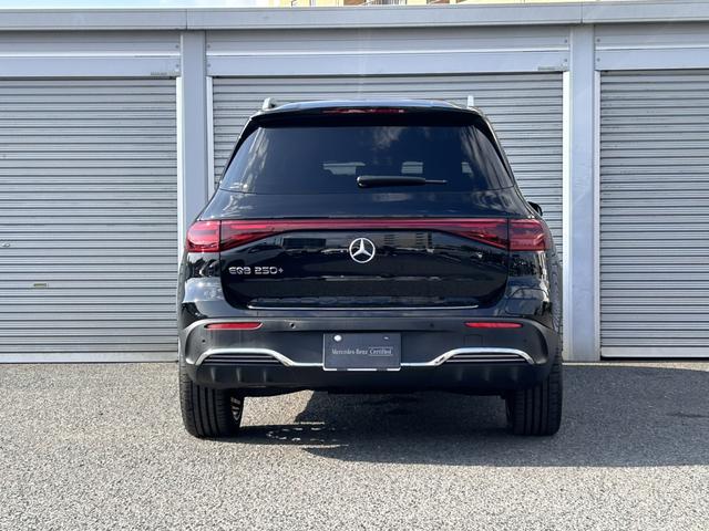 ＥＱＢ ＥＱＢ２５０＋　ＡＭＧラインパッケージ　アドバンスドパッケージ　パノラミックスライディングルーフ　ヘッドアップディスプレイ　ブルメスターサラウンドサウンドシステム　ドライビングアシスタンスパッケージ　全周囲カメラ　１オーナー　新車保証継承（8枚目）