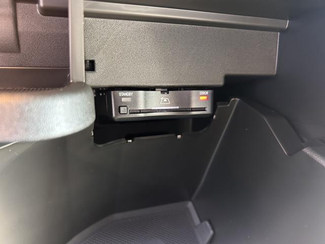 ＥＱＢ ＥＱＢ２５０＋　ＡＭＧラインパッケージ　アドバンスドパッケージ　パノラミックスライディングルーフ　ヘッドアップディスプレイ　ブルメスターサラウンドサウンドシステム　ドライビングアシスタンスパッケージ　全周囲カメラ　１オーナー　新車保証継承（26枚目）