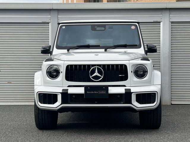 Ｇクラス Ｇ６３　ＡＭＧカーボンファイバーエクステリアパッケージ　ＡＭＧナイトパッケージ　ガラススライディングルーフ　ナッパレザー　エナジャイジングパッケージプラス　ドライビングアシスタンスパッケージ　認中二年保証（5枚目）