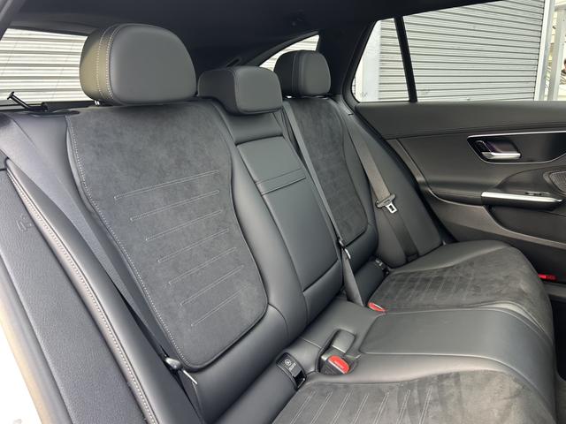 Cクラスステーションワゴン C220dステーションワゴンアバンギルドAMGライP ベーシックパッケージ パノラミックスライディングルーフ ヘッドアップディスプレイ 全周囲カメラ アンビエントライト64色 LEDヘッドライト メモリー付パワーシート 電動テールゲート ワンオーナー(27枚目)