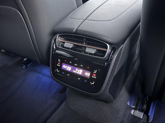 EQE EQE53 4マチック+ デジタルインテリアパッケージ パノラミックスライディングルーフ エクスクルーシブパッケージ エナジャイジングパッケージ ヘッドアップディスプレイ シートベンチレーション 新車保証継承(26枚目)