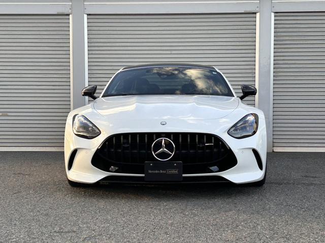 GT 63 4マチック+ クーペ AMGカーボンパッケージ 21インチAMGAW ブルメスターハイエンド3Dサラウンドサウンドシステム パノラミックルーフ 可倒式リアシート ナッパレザー AMGパフォーマンスシート 新車保証継承(5枚目)