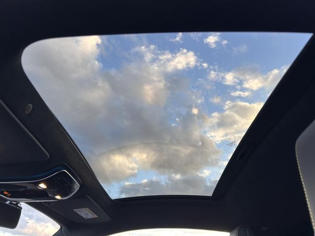 GT 63 4マチック+ クーペ AMGカーボンパッケージ 21インチAMGAW ブルメスターハイエンド3Dサラウンドサウンドシステム パノラミックルーフ 可倒式リアシート ナッパレザー AMGパフォーマンスシート 新車保証継承(18枚目)