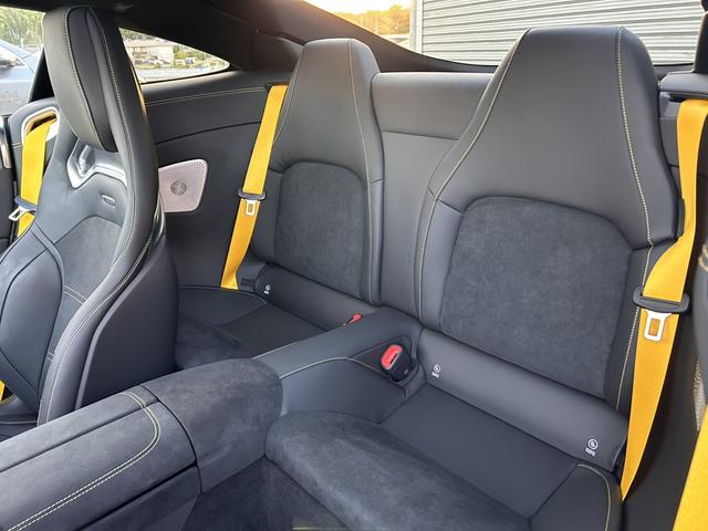 GT 63 4マチック+ クーペ AMGカーボンパッケージ 21インチAMGAW ブルメスターハイエンド3Dサラウンドサウンドシステム パノラミックルーフ 可倒式リアシート ナッパレザー AMGパフォーマンスシート 新車保証継承(25枚目)