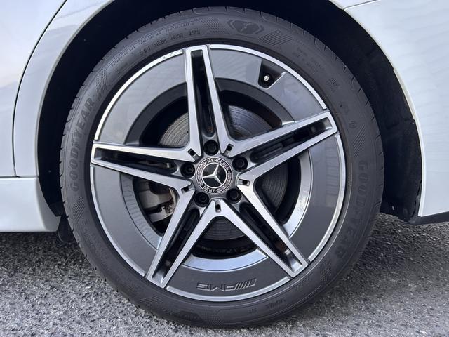 Cクラスステーションワゴン C200ステーションワゴンアバンギャルドAMGライン レザーエクスクルーシブパッケージ パノラミックスライディングルーフ ベーシックパッケージ ヘッドアップディスプレイ 本革 ARナビ レーダーセーフティパッケージ 360度カメラ 認定中古車二年保証(15枚目)