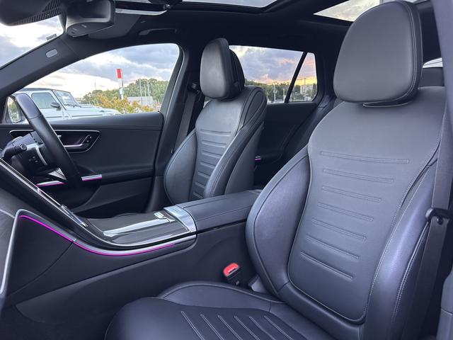 Cクラスステーションワゴン C200ステーションワゴンアバンギャルドAMGライン レザーエクスクルーシブパッケージ パノラミックスライディングルーフ ベーシックパッケージ ヘッドアップディスプレイ 本革 ARナビ レーダーセーフティパッケージ 360度カメラ 認定中古車二年保証(18枚目)