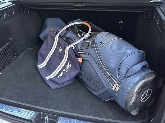 Cクラスステーションワゴン C200ステーションワゴンアバンギャルドAMGライン レザーエクスクルーシブパッケージ パノラミックスライディングルーフ ベーシックパッケージ ヘッドアップディスプレイ 本革 ARナビ レーダーセーフティパッケージ 360度カメラ 認定中古車二年保証(30枚目)