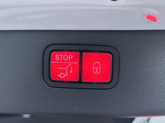Cクラスステーションワゴン C200ステーションワゴンアバンギャルドAMGライン レザーエクスクルーシブパッケージ パノラミックスライディングルーフ ベーシックパッケージ ヘッドアップディスプレイ 本革 ARナビ レーダーセーフティパッケージ 360度カメラ 認定中古車二年保証(31枚目)