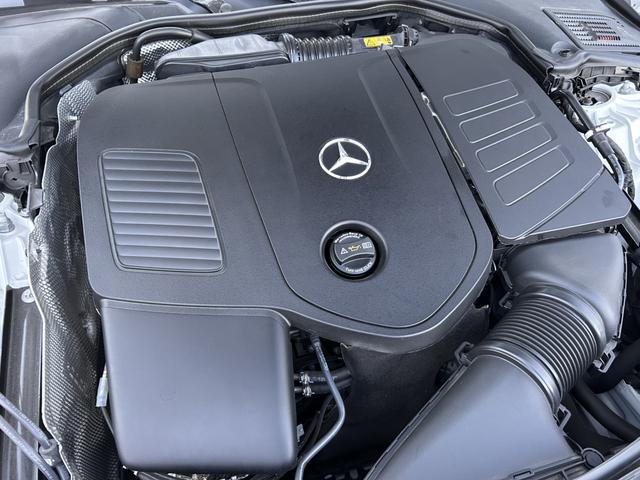 Cクラスステーションワゴン C200ステーションワゴンアバンギャルドAMGライン レザーエクスクルーシブパッケージ パノラミックスライディングルーフ ベーシックパッケージ ヘッドアップディスプレイ 本革 ARナビ レーダーセーフティパッケージ 360度カメラ 認定中古車二年保証(32枚目)