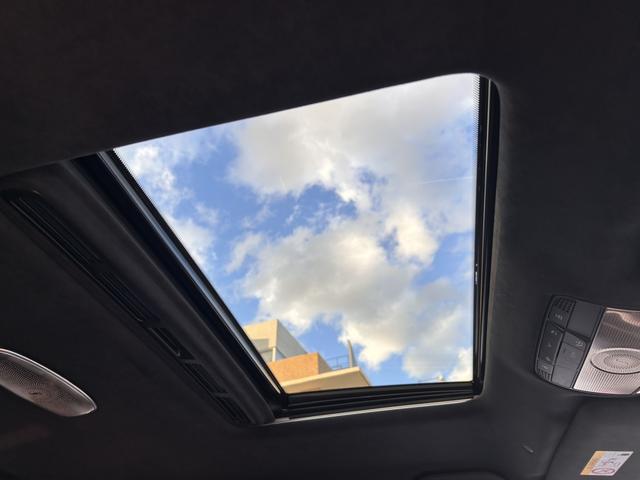 Gクラス G63 AMGカーボンファイバーエクステリアパッケージ マヌファクトゥーアプログラムプラス マヌファクトゥーアインテリアパッケージ  ナッパレザー ブルメスターサラウンドサウンドシステム 1オーナー(18枚目)