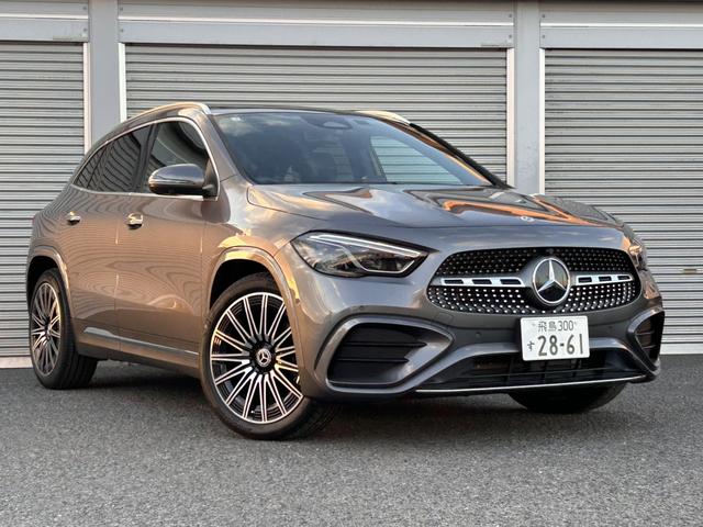 GLAクラス GLA200d 4マチック AMGラインパッケージ パノラミックスライディングルーフ 全周囲カメラ ドライビングアシスタンスパッケージ アンビエントライト64色 メモリー付パワーシート シートヒーター LEDハイパフォーマンスヘッドライト 新車保証継承(11枚目)
