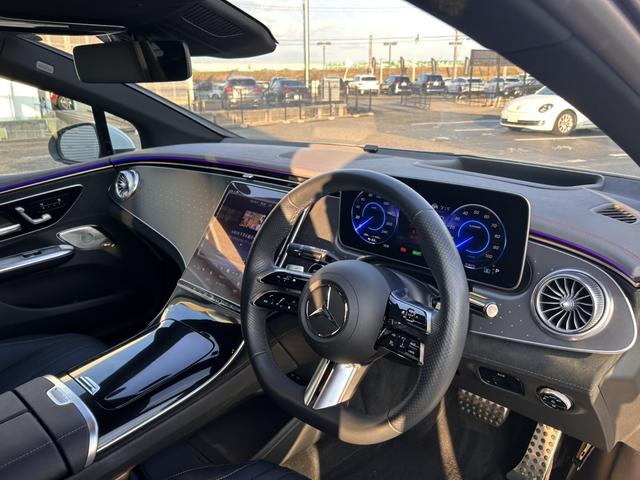 EQE EQE350+ AMGラインパッケージ エクスクルーシブパッケージ パノラミックスライディングルーフ エナジャイジングパッケージ レーダーセーフティパッケージ ベンチレーター ヘッドアップディスプレイ 全周囲カメラ 1オーナー 新車保証継承(19枚目)