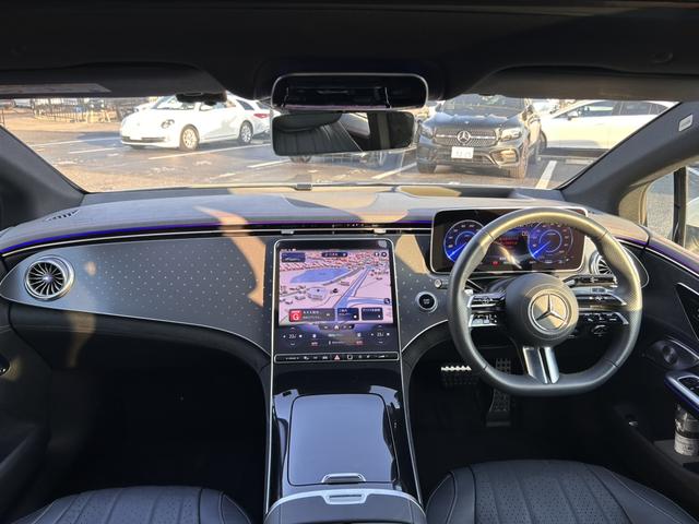 EQE EQE350+ AMGラインパッケージ エクスクルーシブパッケージ パノラミックスライディングルーフ エナジャイジングパッケージ レーダーセーフティパッケージ ベンチレーター ヘッドアップディスプレイ 全周囲カメラ 1オーナー 新車保証継承(28枚目)