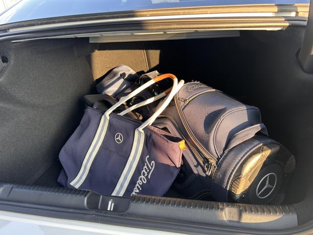 EQE EQE350+ AMGラインパッケージ エクスクルーシブパッケージ パノラミックスライディングルーフ エナジャイジングパッケージ レーダーセーフティパッケージ ベンチレーター ヘッドアップディスプレイ 全周囲カメラ 1オーナー 新車保証継承(30枚目)