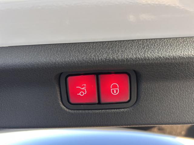 EQE EQE350+ AMGラインパッケージ エクスクルーシブパッケージ パノラミックスライディングルーフ エナジャイジングパッケージ レーダーセーフティパッケージ ベンチレーター ヘッドアップディスプレイ 全周囲カメラ 1オーナー 新車保証継承(31枚目)