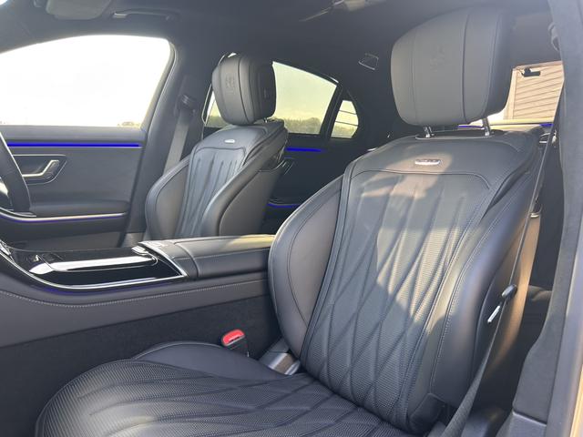 Ｓクラス Ｓ６３　Ｅ　パフォーマンス　ＡＭＧナイトパッケージ　ブルメスターハイエンド４Ｄサラウンドサウンドシステム　パノラミックスライディングルーフ　シートベンチレーター　ＡＲヘッドアップディスプレイ　レーダーセーフティパッケージ（18枚目）