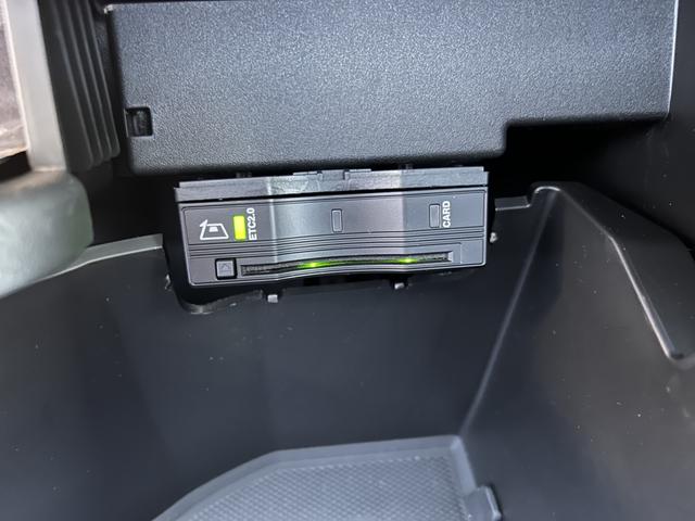 EQA EQA250 エディション1 50台限定車 パノラミックスライディングルーフ 全周囲カメラ レーダーセーフティパッケージ 純正20インチAW 革シート パワーシート アンビエントライト ヘッドアップディスプレイ 認定中古車二年保証(17枚目)