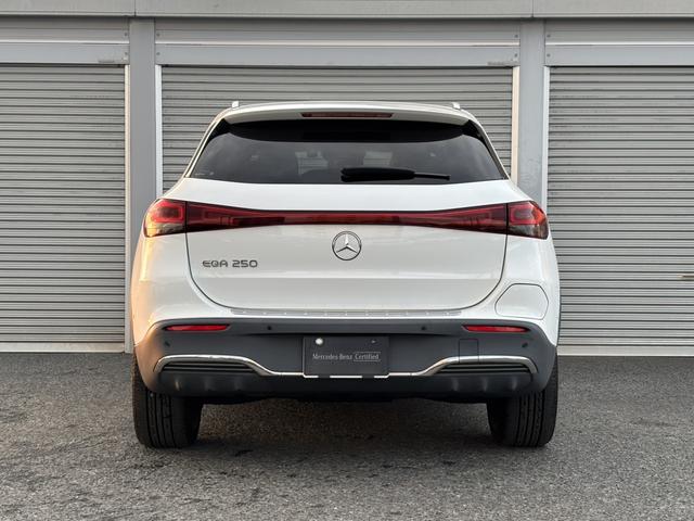 ＥＱＡ ＥＱＡ２５０　ＡＭＧレザーエクスクルーシブパッケージ　レザーエクスクルーシブパッケージ　レーダーセーフティパッケージ　純正２０ＡＷ　本革　３６０度カメラ　ＬＥＤハイパフォーマンスヘッドライト　ヘッドアップディスプレイ　シートヒーター　認定中古車二年保証（8枚目）