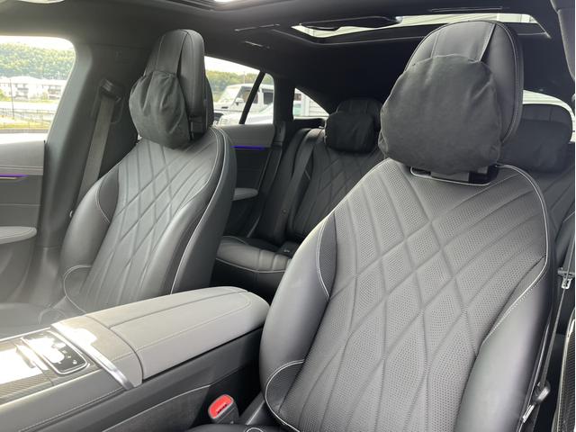 ＥＱＳ ＥＱＳ５３　４マチック＋　リアコンフォートパッケージ　エクスクルーシブパッケージ　ＡＭＧカーボンファイバーインテリアトリム　ハイパースクリーン　ＨＵＤ　シートベンチレーター　パノラミックスライディングルーフ　新車保証継承（20枚目）