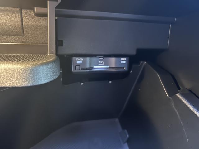 ＥＱＢ ＥＱＢ２５０＋　ＡＭＧラインパッケージ　後期モデル　３６０度カメラ　ドライビングアシスタンスパッケージ　パワーシート　シートヒーター　アダプティブハイビームアシスト　ＬＥＤハイパフォーマンスヘッドライト　純正２０インチＡＷ　新車保証継承（16枚目）