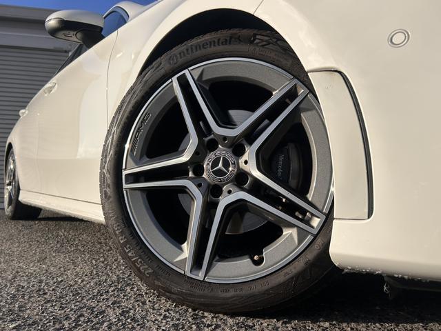 Aクラスセダン レザーエクスクルーシブパッケージ パノラミックスライディングルーフ レーダーセーフティパッケージ レザーシート メモリー付パワーシート LEDヘッドライト ワイヤレスチャージング 認定中古車二年保証(12枚目)