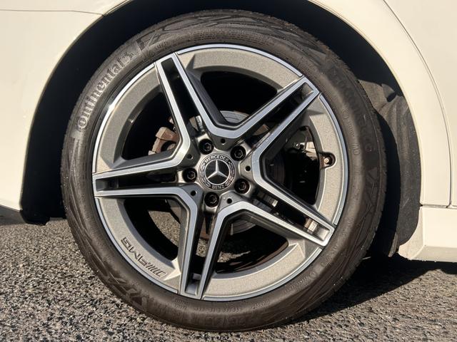 Aクラスセダン レザーエクスクルーシブパッケージ パノラミックスライディングルーフ レーダーセーフティパッケージ レザーシート メモリー付パワーシート LEDヘッドライト ワイヤレスチャージング 認定中古車二年保証(13枚目)