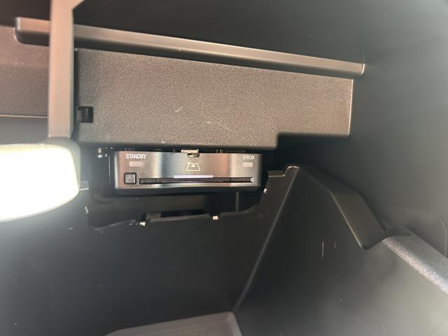 ＥＱＢ ＥＱＢ３５０　４マチック　ＡＭＧラインパッケージ　後期モデル　パノラミックスライディングルーフ　ドライビングアシスタンスパッケージ　３６０度カメラ　メモリー付きパワーシート　シートヒーター　ＬＥＤハイパフォーマンスヘッドライト　ＡＲナビ　新車保証継承（26枚目）