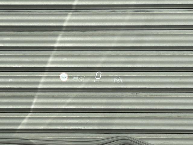 Ｃクラスステーションワゴン Ｃ２００ステーションワゴンアバンギャルドＡＭＧライン　ベーシックパッケージ　レザーエクスクルーシブパッケージ　パノラミックスライディングルーフ　ヘッドアップディスプレイ　レーダーセーフティパッケージ　ＤＩＧＩＴＡＬライトシートヒーター　認定中古車二年保証（9枚目）