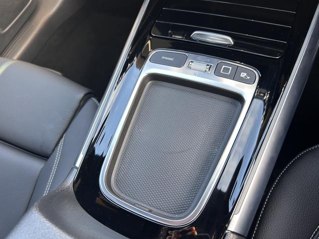 ＧＬＡクラス ＧＬＡ１８０　ＡＭＧレザーエクスクルーシブパッケージ　コンフォートＰ　ＡＭＧレザーエクスクルーシブパッケージ　パノラミックスライディングルーフ　ヘッドアップディスプレイ　ブルメスターサラウンドサウンドシステム　ドライビングアシスタンスＰ　新車保証継承（27枚目）