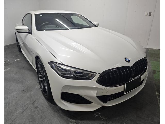 8シリーズ 840i クーペ Mスポーツ ハーマンカードンサラウンドシステム・レーダー・レッドブラックコンビレザーシート(3枚目)