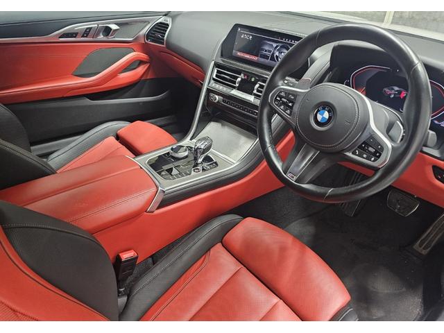 8シリーズ 840i クーペ Mスポーツ ハーマンカードンサラウンドシステム・レーダー・レッドブラックコンビレザーシート(17枚目)