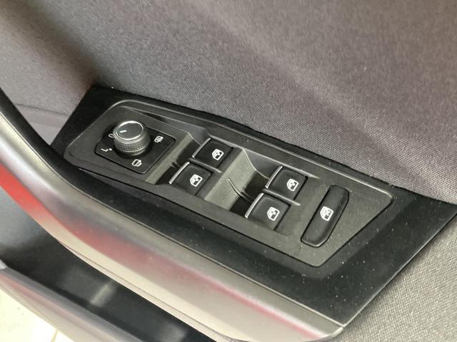 Ｔ－ロック ＴＤＩ　スポーツ　ナビ　バックカメラ　ＡＣＣ　パワーテールゲート　ＬＥＤヘッドライト　スマートキー　前後コーナーセンサー　フロントアシスト　レーンアシスト　オートホールド　エレクトロニックパーキング　認定中古車（40枚目）