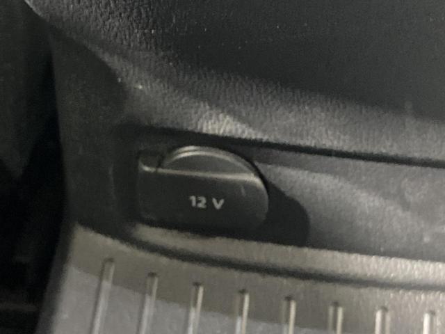 Ｔ－ロック ＴＤＩ　スタイルデザインパッケージ　ＡＣＣ　レーンキープアシスト　デジタルメーター　ＬＥＤヘッドライト　パワーテールゲート　純正ナビ　バックカメラ　１７インチアルミホイール　ブラインドスポットディテクション　スマートキー　認定中古車（31枚目）