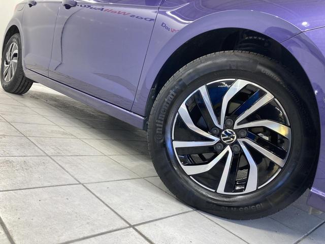 ポロ ＴＳＩアクティブ　弊社デモカー　デジタルメーター　トラベルアシスト　ＩＱライト　ナビ　バックカメラ　コーナーセンサー　レーンアシスト　フロントアシスト　認定中古車（13枚目）