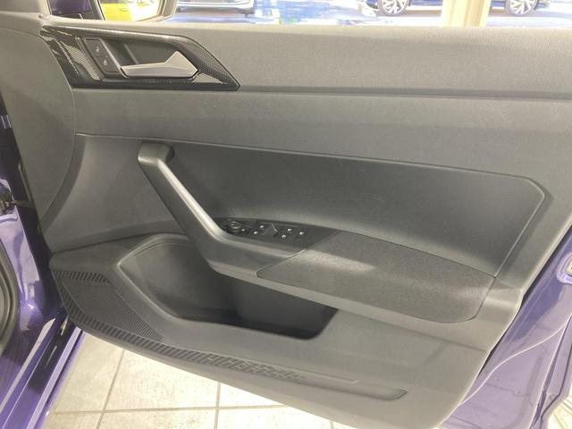 ポロ ＴＳＩアクティブ　弊社デモカー　デジタルメーター　トラベルアシスト　ＩＱライト　ナビ　バックカメラ　コーナーセンサー　レーンアシスト　フロントアシスト　認定中古車（38枚目）