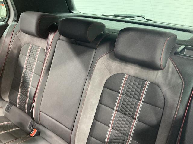 ゴルフGTI クラブスポーツ トラックエディション 特別仕様車 専用アルミ 専用バケットシート アルカンターラステアリング シートヒーター キーレス ナビ バックカメラ HIDヘッドライト 認定中古車(11枚目)
