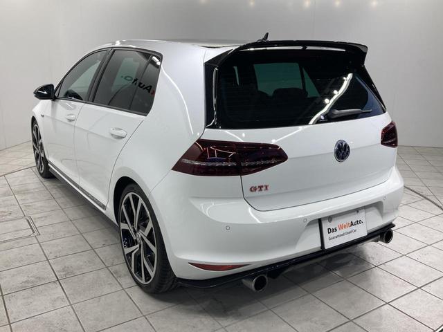 ゴルフGTI クラブスポーツ トラックエディション 特別仕様車 専用アルミ 専用バケットシート アルカンターラステアリング シートヒーター キーレス ナビ バックカメラ HIDヘッドライト 認定中古車(17枚目)