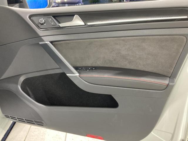 ゴルフGTI クラブスポーツ トラックエディション 特別仕様車 専用アルミ 専用バケットシート アルカンターラステアリング シートヒーター キーレス ナビ バックカメラ HIDヘッドライト 認定中古車(39枚目)