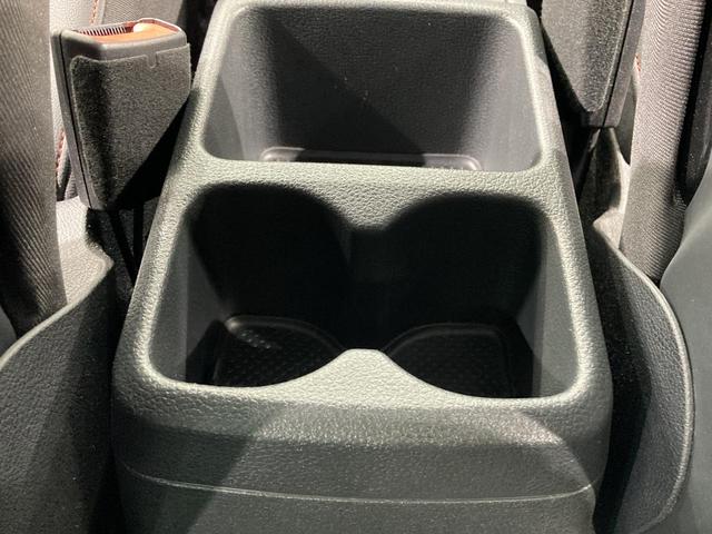 ゴルフGTI クラブスポーツ トラックエディション 特別仕様車 専用アルミ 専用バケットシート アルカンターラステアリング シートヒーター キーレス ナビ バックカメラ HIDヘッドライト 認定中古車(53枚目)