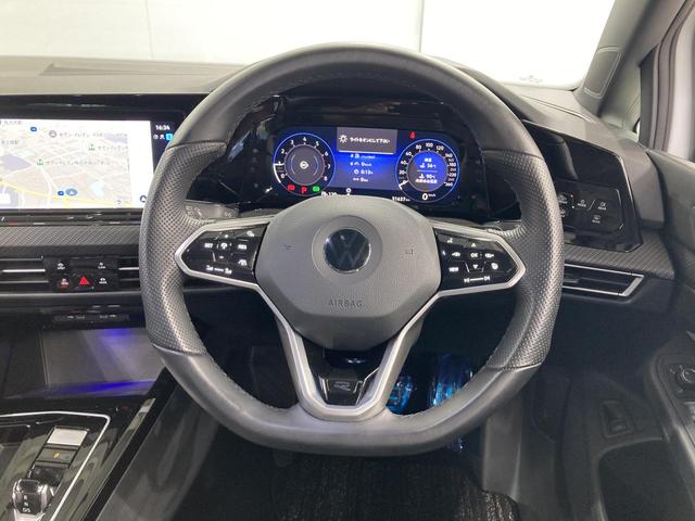 ゴルフヴァリアント ｅＴＳＩ　Ｒライン　ＩＱライト　トラベルアシスト　デジタルメーター　パワーテールゲート　ヘットアップディスプレイ　ナビ　バックカメラ　フロントアシスト　レーンアシスト　認定中古車（4枚目）