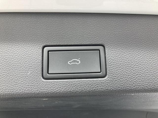 ゴルフヴァリアント ｅＴＳＩ　Ｒライン　ＩＱライト　トラベルアシスト　デジタルメーター　パワーテールゲート　ヘットアップディスプレイ　ナビ　バックカメラ　フロントアシスト　レーンアシスト　認定中古車（34枚目）