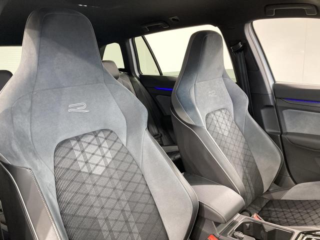 ゴルフヴァリアント ｅＴＳＩ　Ｒライン　ＩＱライト　トラベルアシスト　デジタルメーター　パワーテールゲート　ヘットアップディスプレイ　ナビ　バックカメラ　フロントアシスト　レーンアシスト　認定中古車（35枚目）