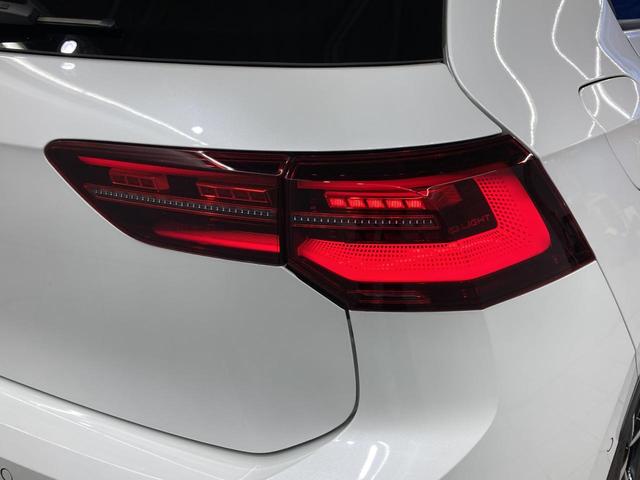 ゴルフGTI ベースグレード DCC トラベルアシスト IQライト 専用アルミ デジタルメーター スマートキー フロントアシスト レーンアシスト バックカメラ アンビエントライト 認定中古車(22枚目)