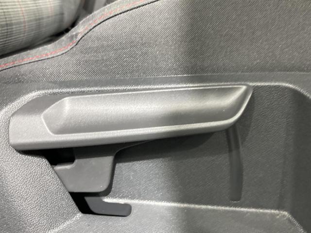 ゴルフGTI ベースグレード DCC トラベルアシスト IQライト 専用アルミ デジタルメーター スマートキー フロントアシスト レーンアシスト バックカメラ アンビエントライト 認定中古車(57枚目)