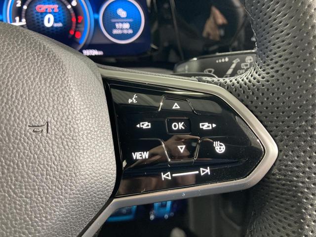 ゴルフGTI ベースグレード DCC トラベルアシスト IQライト 専用アルミ デジタルメーター スマートキー フロントアシスト レーンアシスト バックカメラ アンビエントライト 認定中古車(71枚目)