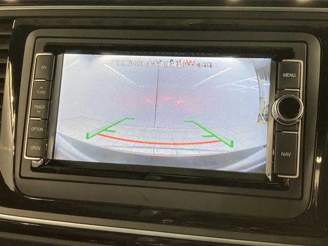 ザ・ビートル Ｒラインマイスター　クルーズコントロール付き　パドルシフト　障害物センサー　純正ナビ　レザーシート　シートヒーター　ブレーキアシスト　１８インチアルミホイール　フォグランプ　ＴＶフルセグ　バックカメラ　ブレーキアシスト（6枚目）