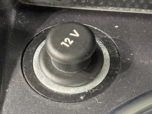 ザ・ビートル Ｒラインマイスター　クルーズコントロール付き　パドルシフト　障害物センサー　純正ナビ　レザーシート　シートヒーター　ブレーキアシスト　１８インチアルミホイール　フォグランプ　ＴＶフルセグ　バックカメラ　ブレーキアシスト（37枚目）