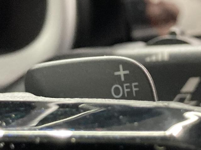 ザ・ビートル Ｒラインマイスター　クルーズコントロール付き　パドルシフト　障害物センサー　純正ナビ　レザーシート　シートヒーター　ブレーキアシスト　１８インチアルミホイール　フォグランプ　ＴＶフルセグ　バックカメラ　ブレーキアシスト（42枚目）